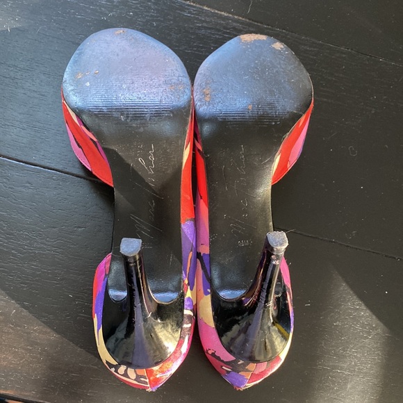 Marc Fisher Floral Fabric Heels. Size 9.5 - Picture 8 of 9
